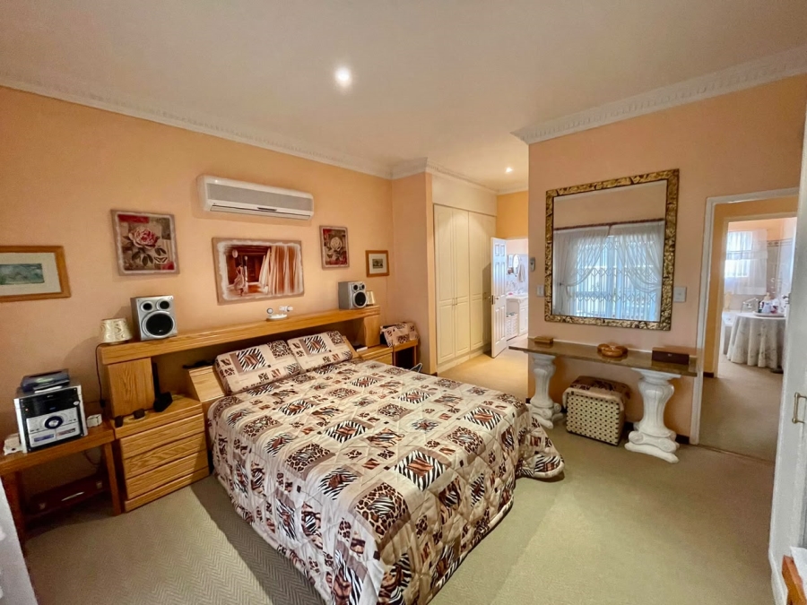 3 Bedroom Property for Sale in Protea Park North West